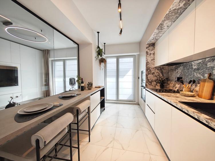 Apartament cu 2 camere decomandat în Theodor Pallady