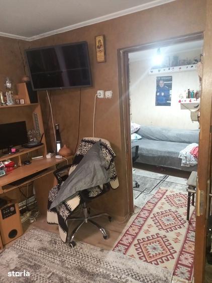 Casă cu 4 camere cu Teren 135 Mp în Fundeni