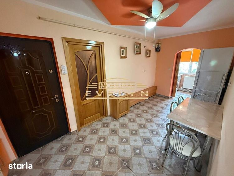 Apartament cu 2 camere decomandat în Central