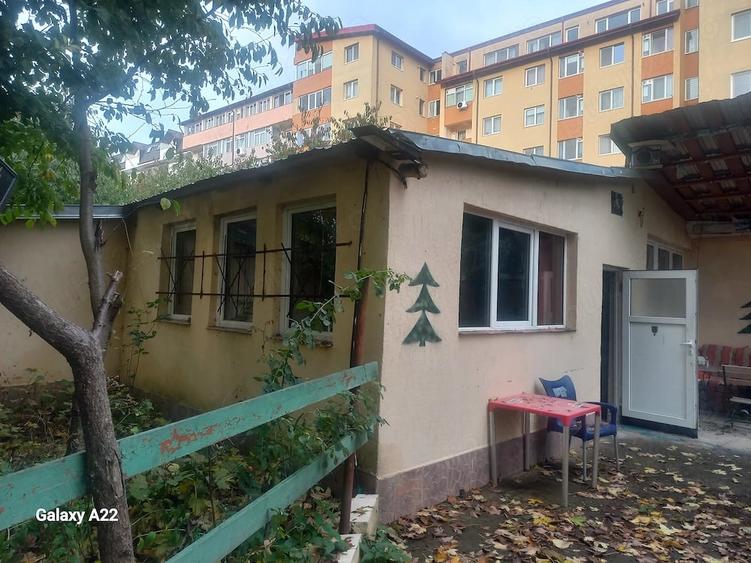 Casă cu 3 camere cu Teren 343 Mp în Exterior Vest