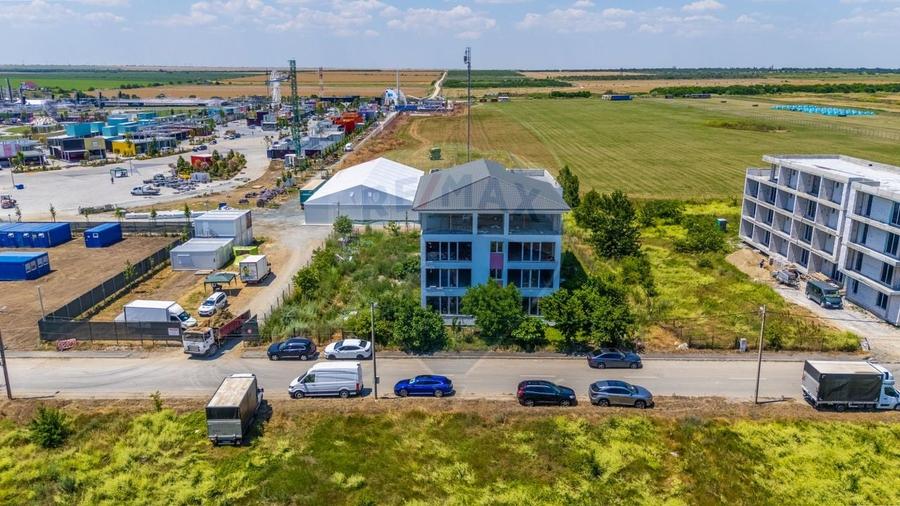 Hotel/Pensiune, de 1,340 mp, în Nord