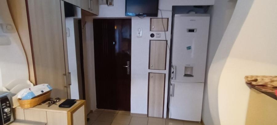 Apartament cu 2 camere semidecomandat în Brazda lui Novac
