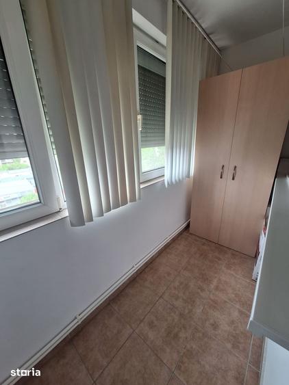 Abator, Sos. Mangaliei, 2 decomandate, 52 mp, la cheie, gaze, 370 Euro - 5