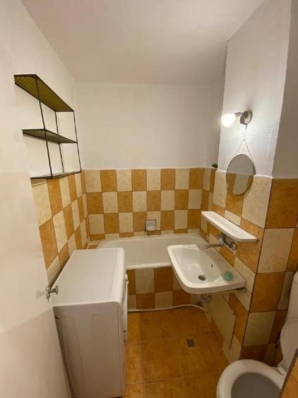 Garsonieră decomandată în Micălaca