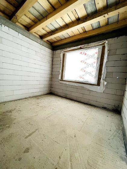 Casă individuală cu 3 camere cu Canalizare în Cordău