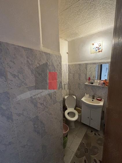 Vând apartament cu 3 camere și 2 băi în zona Militari - 9