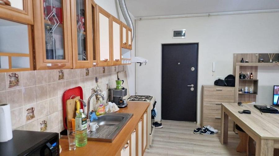 Apartament cu 2 camere decomandat în Dumbrăvița
