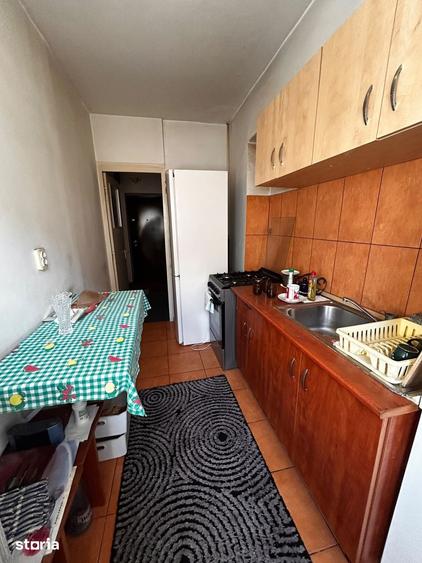 Apartament o camera decomandat Pacurari vis-a-vis de Petrom - 3