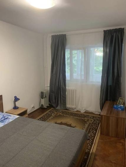Apartament cu 2 camere semidecomandat în Jiului
