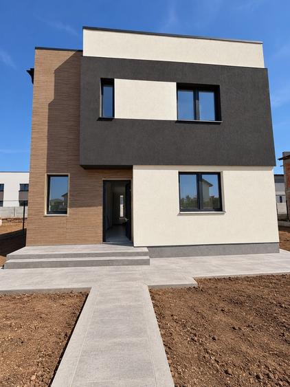 Casă individuală cu 5 camere cu Teren 470 Mp în Berceni