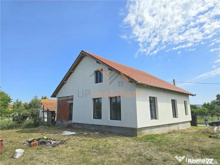 Casă cu 4 camere cu Teren 752 Mp în Chistag