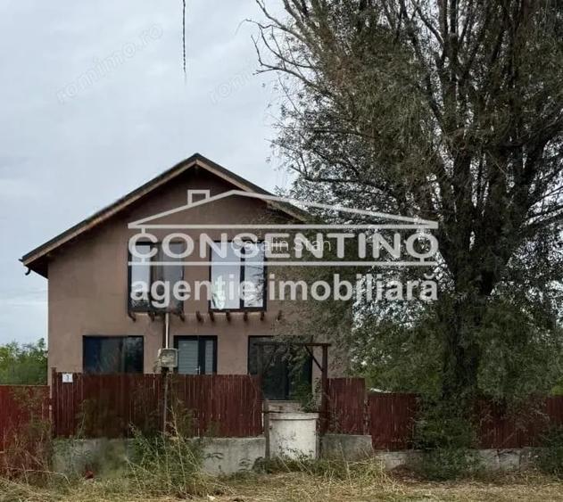 Se vinde imobil la 15 km de oras , in sat Bentu