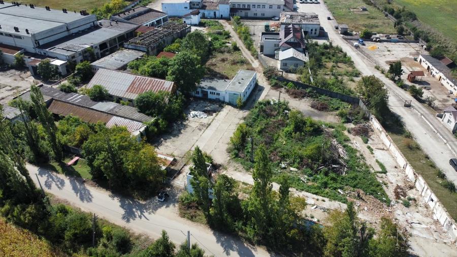 Spațiu industrial, de 3,352 mp, în Salonta