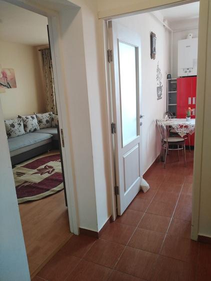 Apartament cu 2 camere decomandat în Grădiște
