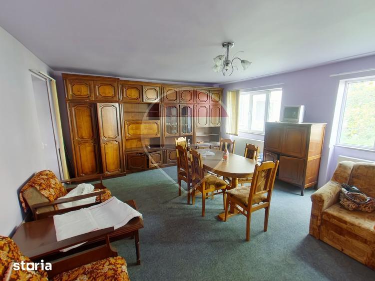 Apartament cu 4 camere în Central