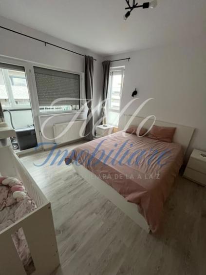 Apartament cu 3 camere decomandat în Florești