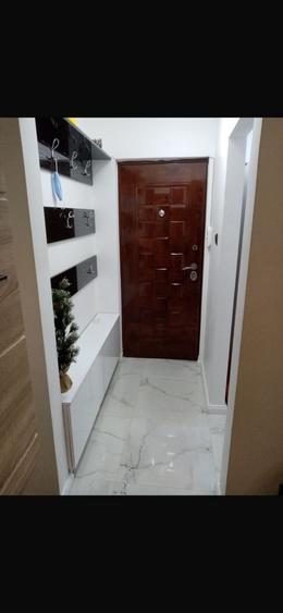 Apartament cu 2 camere semidecomandat în Micro 14