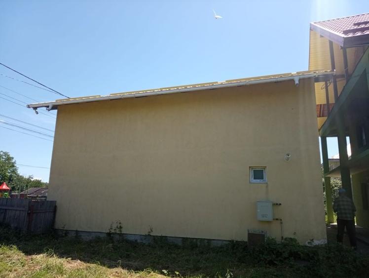 Casă cu 4 camere în Vadu Moldovei