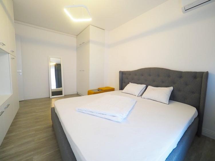 Apartament cu 4 camere decomandat, mobilat în Pipera