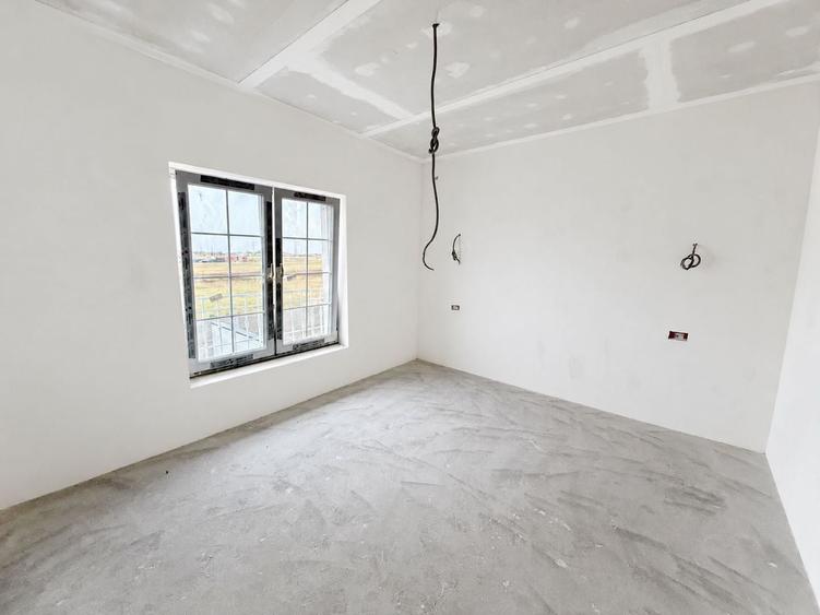 Duplex cu 4 camere cu Canalizare în Moșnița Nouă