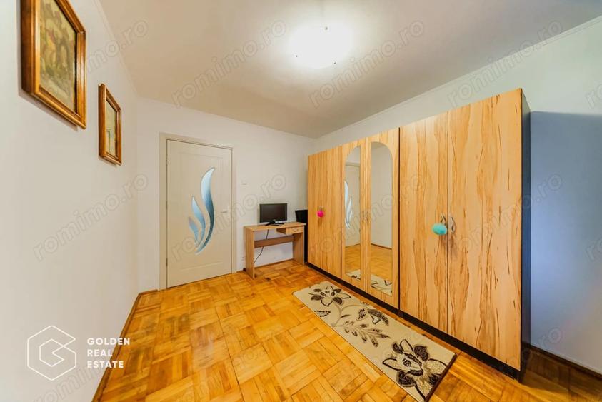 Apartament cu 5 camere decomandat în Micălaca