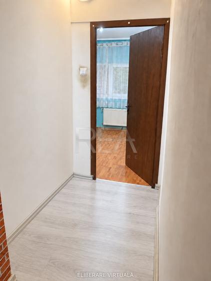 Apartament cu 3 camere decomandat în Apusului
