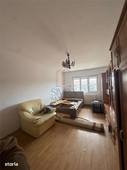 Apartament cu 2 camere decomandat în Decebal