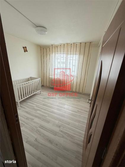 Apartament cu 2 camere semidecomandat în Mircea cel Bătrân