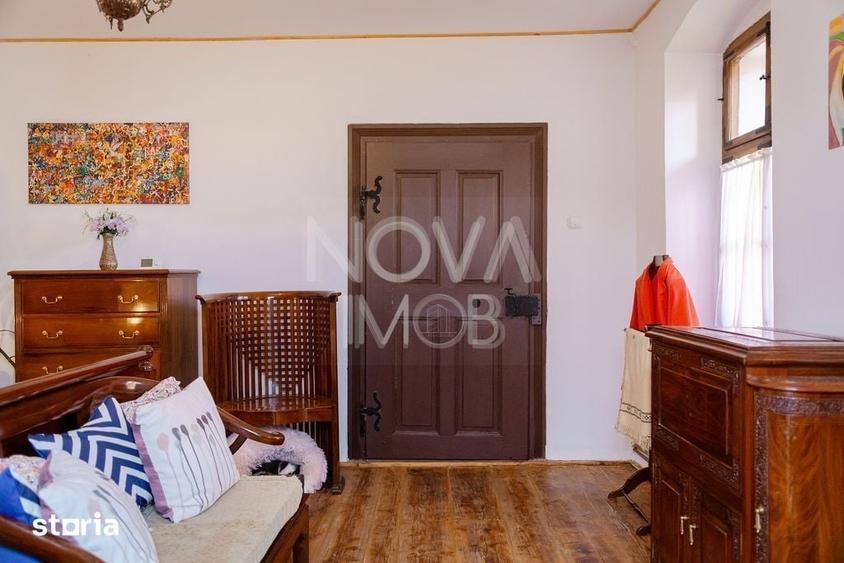 Casă cu 8 camere cu Teren 244 Mp în Central