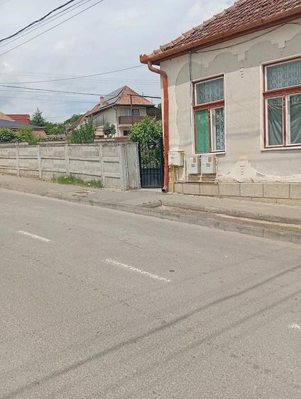 Casă cu Teren 380 Mp în Central