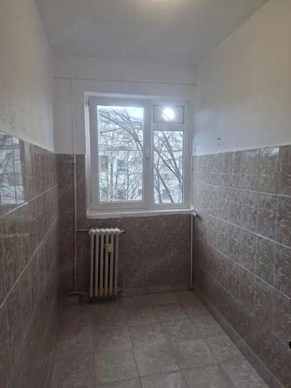 Apartament cu 2 camere semidecomandat în Malu Roșu