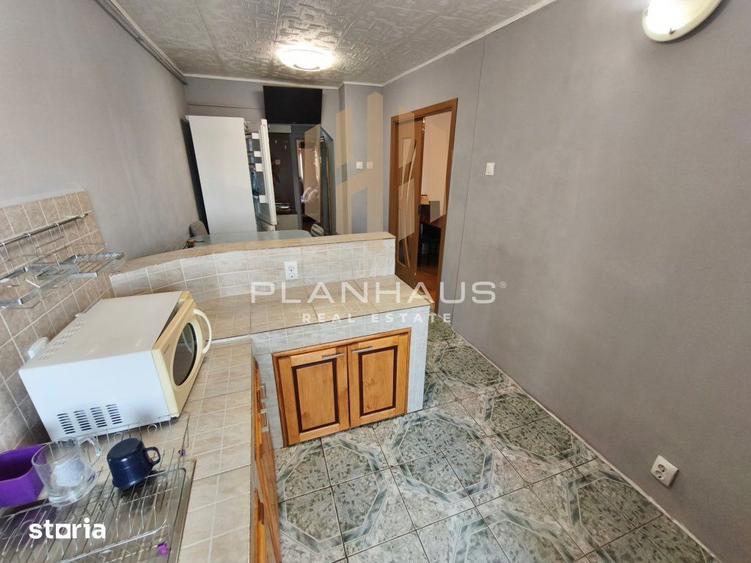 Apartament cu 3 camere în Republicii
