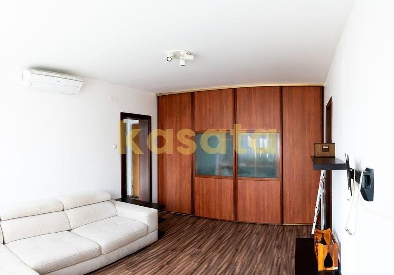 Apartament cu 2 camere semidecomandat, mobilat în P-ța Victoriei