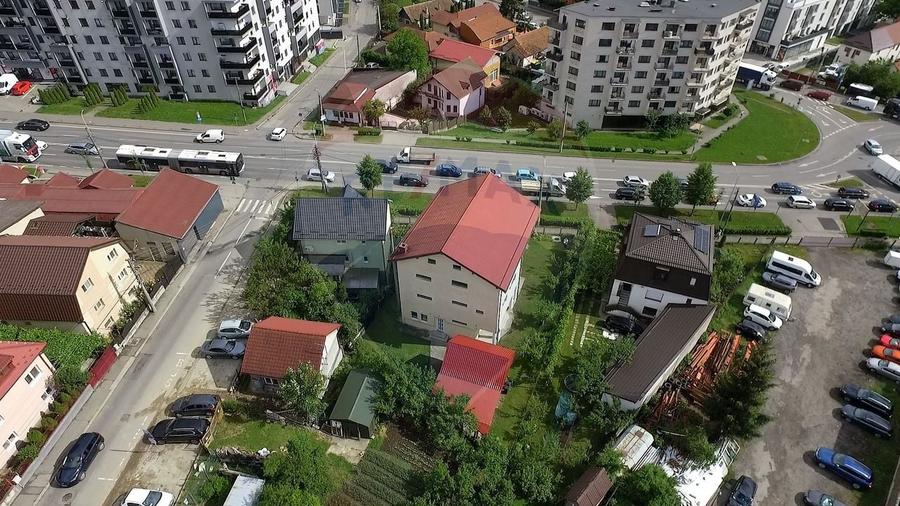 Casă individuală cu 10 camere cu Teren 629 Mp în Dâmbul Rotund