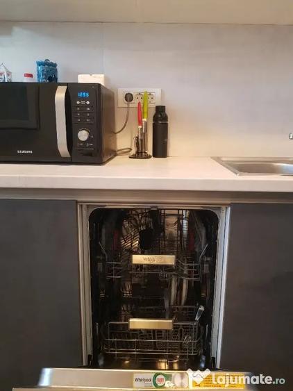 Apartament cu 2 camere semidecomandat în 1 Mai