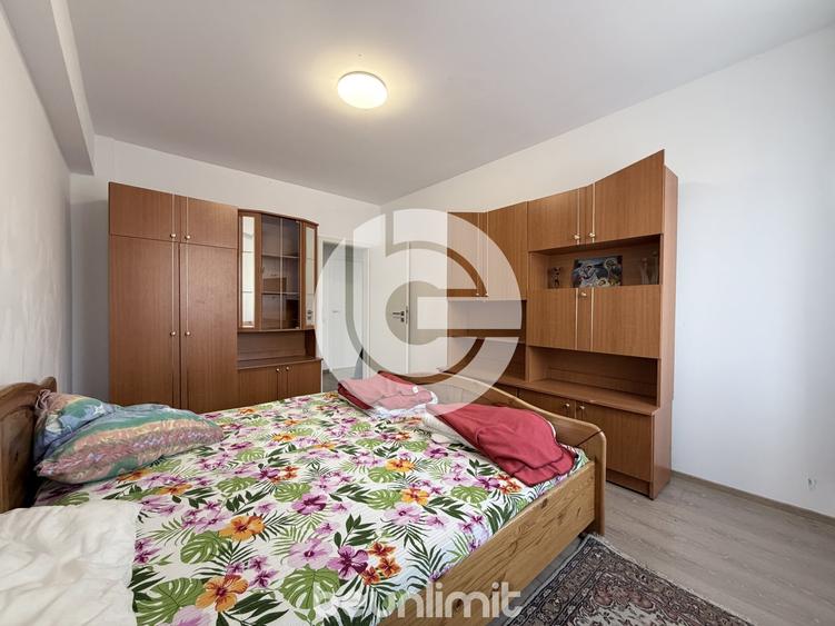 Apartament cu 3 camere decomandat, mobilat în Turnișor