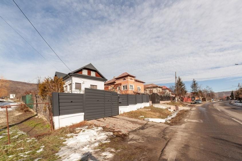 Casă individuală cu 4 camere cu Canalizare în Ștefănești