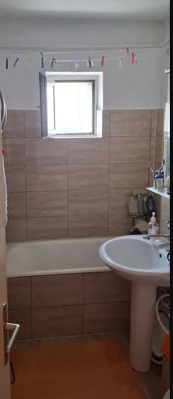 Apartament semidecomandat în Vest