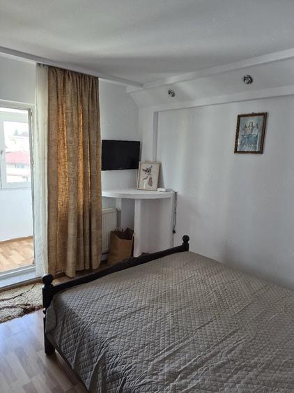 Apartament cu 2 camere decomandat în 1 Mai