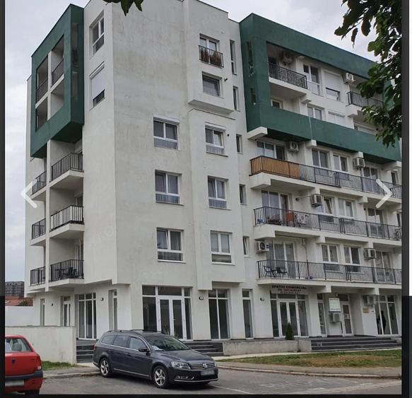 Apartament cu 3 camere decomandat în Decebal