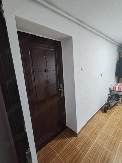 Apartament cu 3 camere semidecomandat, mobilat în Fabric