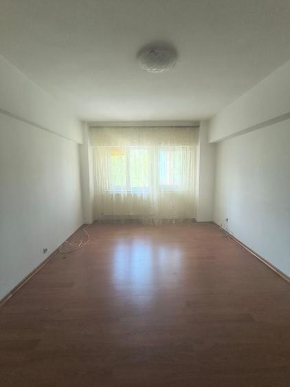 Apartament cu 2 camere decomandat în Tomis II