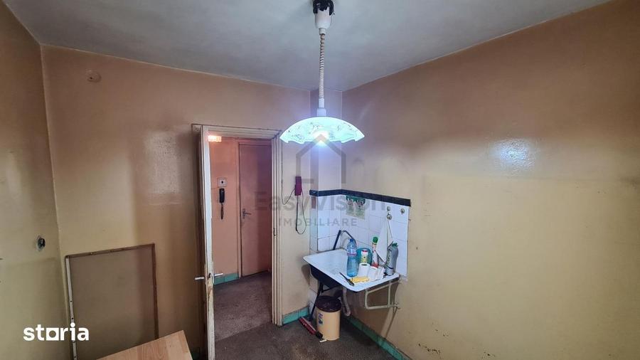 2 Camere Semidecomandat | Piata Iancului | Sector 2 | Metrou | Bloc Re - 3