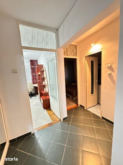 Apartament cu 3 camere decomandat în Decebal