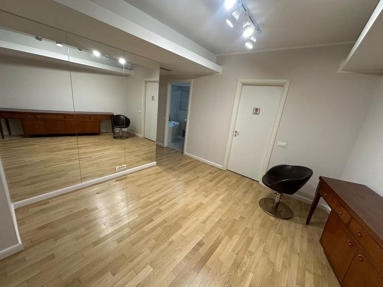 Apartament cu 3 camere decomandat, mobilat în Herăstrău