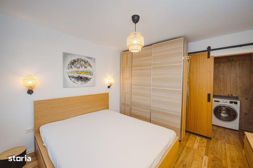 Apartament cu 3 camere semidecomandat în Costin Georgian