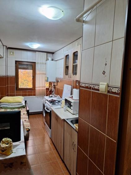 Garsonieră decomandată în Central