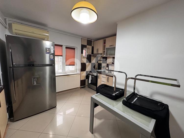 Apartament cu 3 camere decomandat, mobilat în Teilor