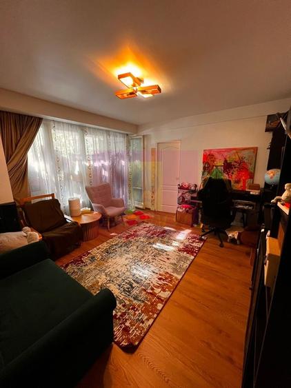 Apartament cu 2 camere semidecomandat în Eroii Revoluției