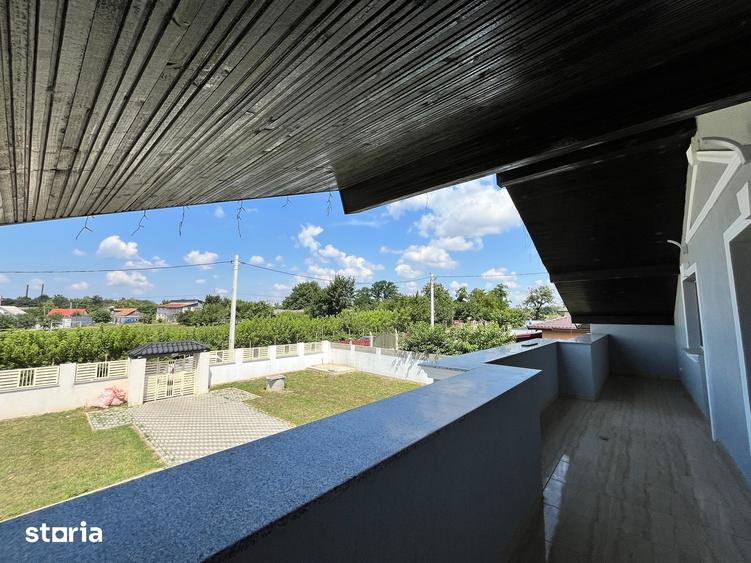 Casă cu 5 camere cu Teren 1050 Mp în Central